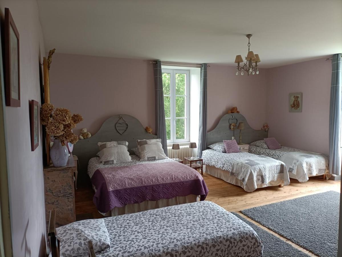 Le Manoir "Aux Douves" Bed & Breakfast Bazoges-en-Paillers Dış mekan fotoğraf