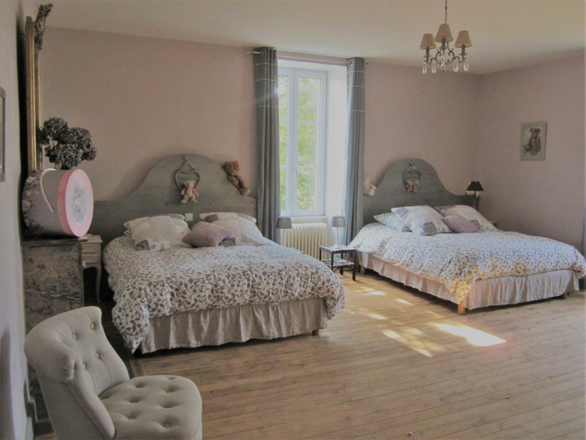 Le Manoir "Aux Douves" Bed & Breakfast Bazoges-en-Paillers Dış mekan fotoğraf
