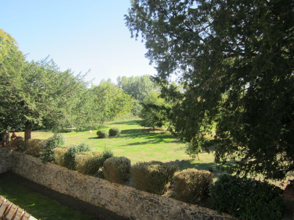 Le Manoir "Aux Douves" Bed & Breakfast Bazoges-en-Paillers Dış mekan fotoğraf